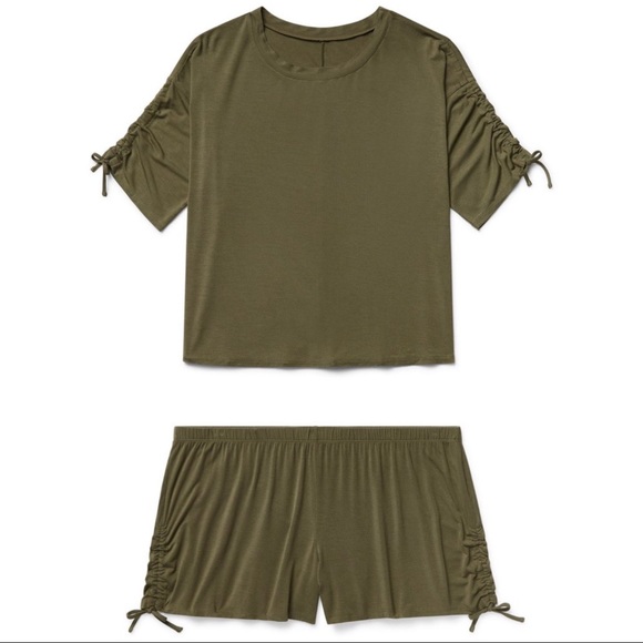 Adore Me Lounge Set - Picture 4 of 4